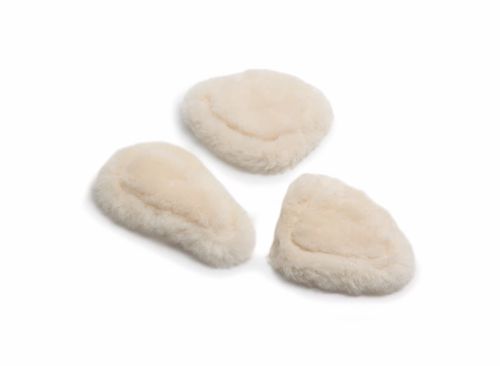 Shires Avignon Sheepskin Breastplate Pads - White