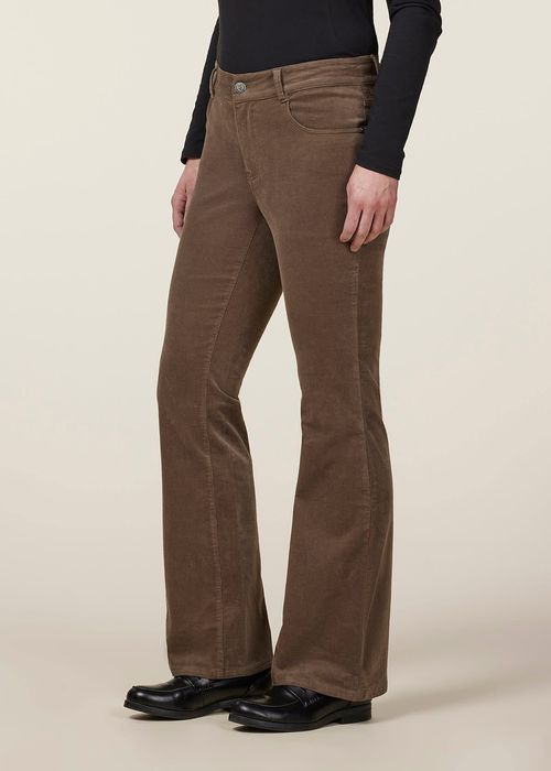 OUTLET: EQL Women's Soft Stretch Corduroy Bootcut Pants - 6 - Bark