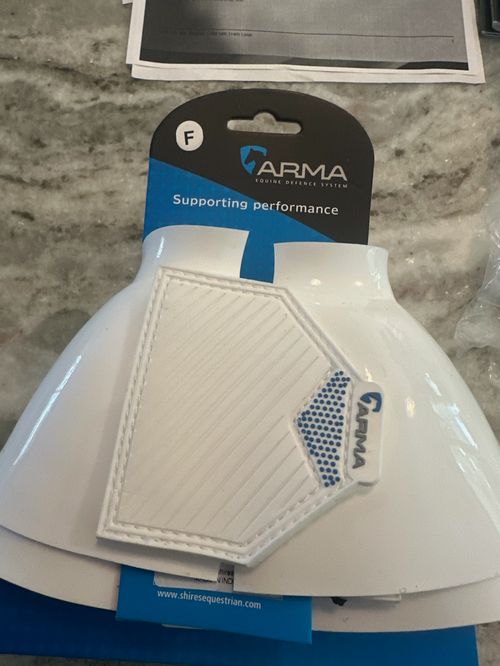 Shires ARMA Smooth Gloss Bell Boot - White