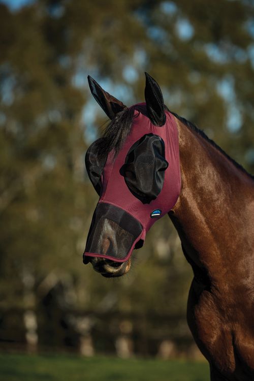 BARGAIN: Weatherbeeta Comfitec Luxe Stretch Fly Mask w/Ears & Nose - Medium - Burgundy/Black